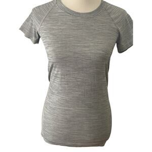 Lululemon Swiftly Tech Short Sleeve Shirt •Women 6• Crew Grey White Stripe Tee